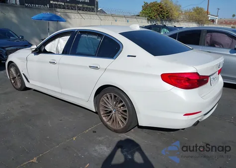 2018 BMW 530E Iperformance z USA, uszkodzony, nr VIN WBAJA9C59JB034308